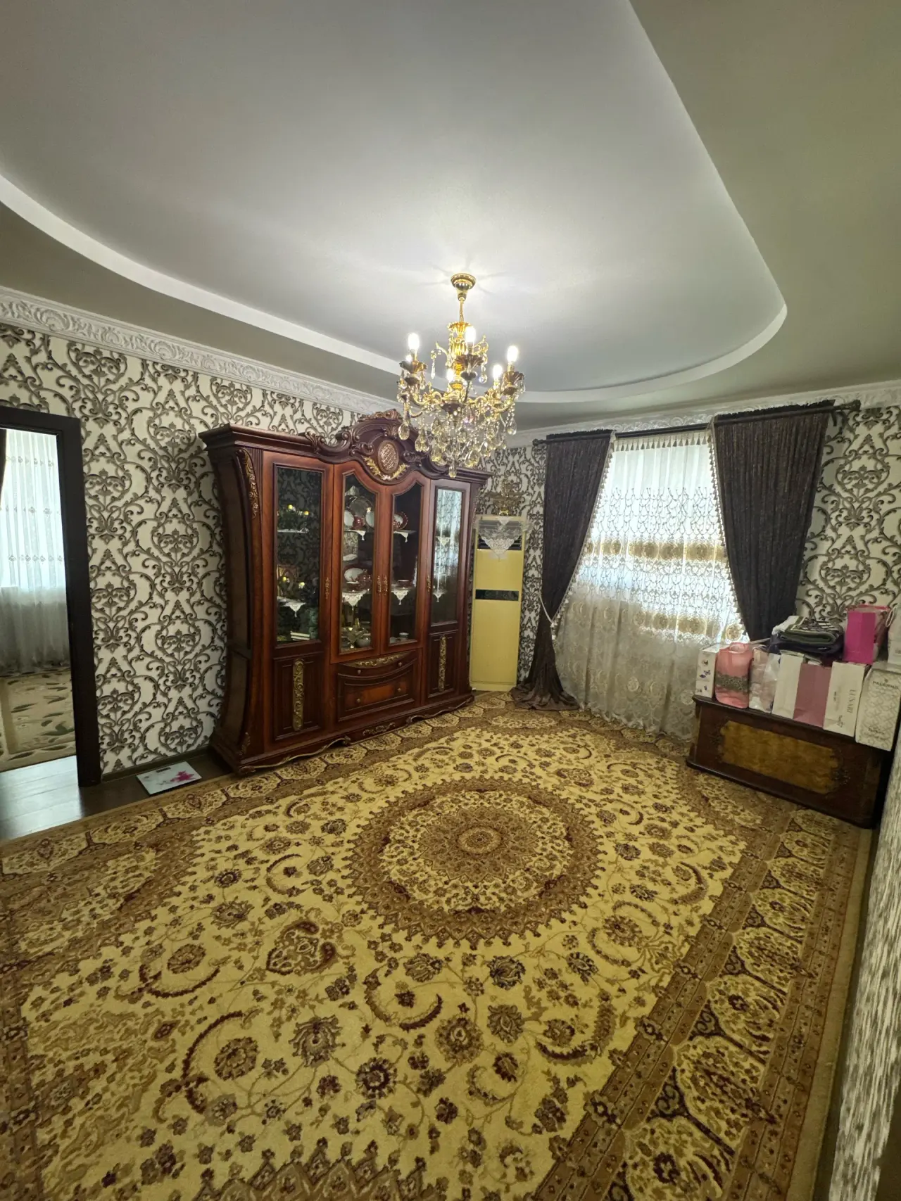 Sotiladi 3 xonali kvartira, 67 m², 6/9 qavat — Yangihayot tumani
