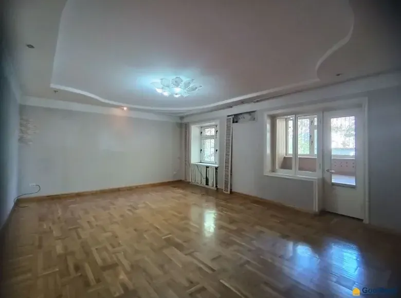 Продаётся 4-комнатная квартира, 137 м², 2/5 этаж — Яшнабадский район