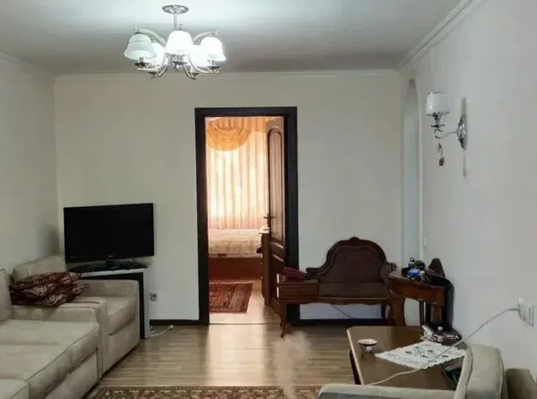 Продаётся 2-комнатная квартира, 50 м², 5/5 этаж — Мирзо-Улугбекский район