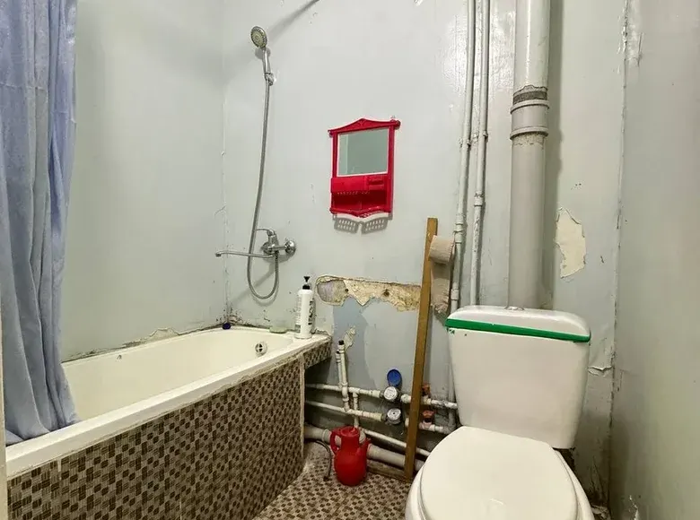 Продаётся 1-комнатная квартира, 33 м², 1/4 этаж — Фергана