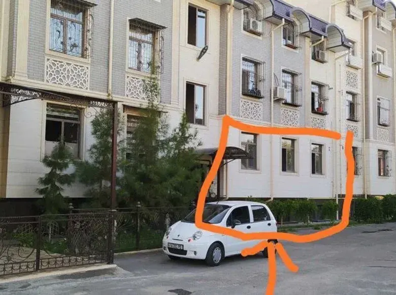 Сотилади 2 хонали квартира, 151 м², 1/3 қават — Янгиҳаёт тумани