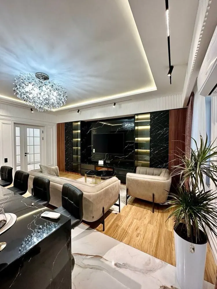 Сдаётся 3-комнатная квартира, 115 м², 3/8 этаж — Шайхантахурский район