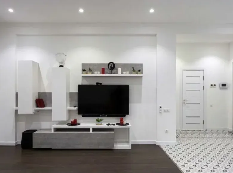 Сдаётся 2-комнатная квартира, 65 м², 2/4 этаж — Чиланзарский район