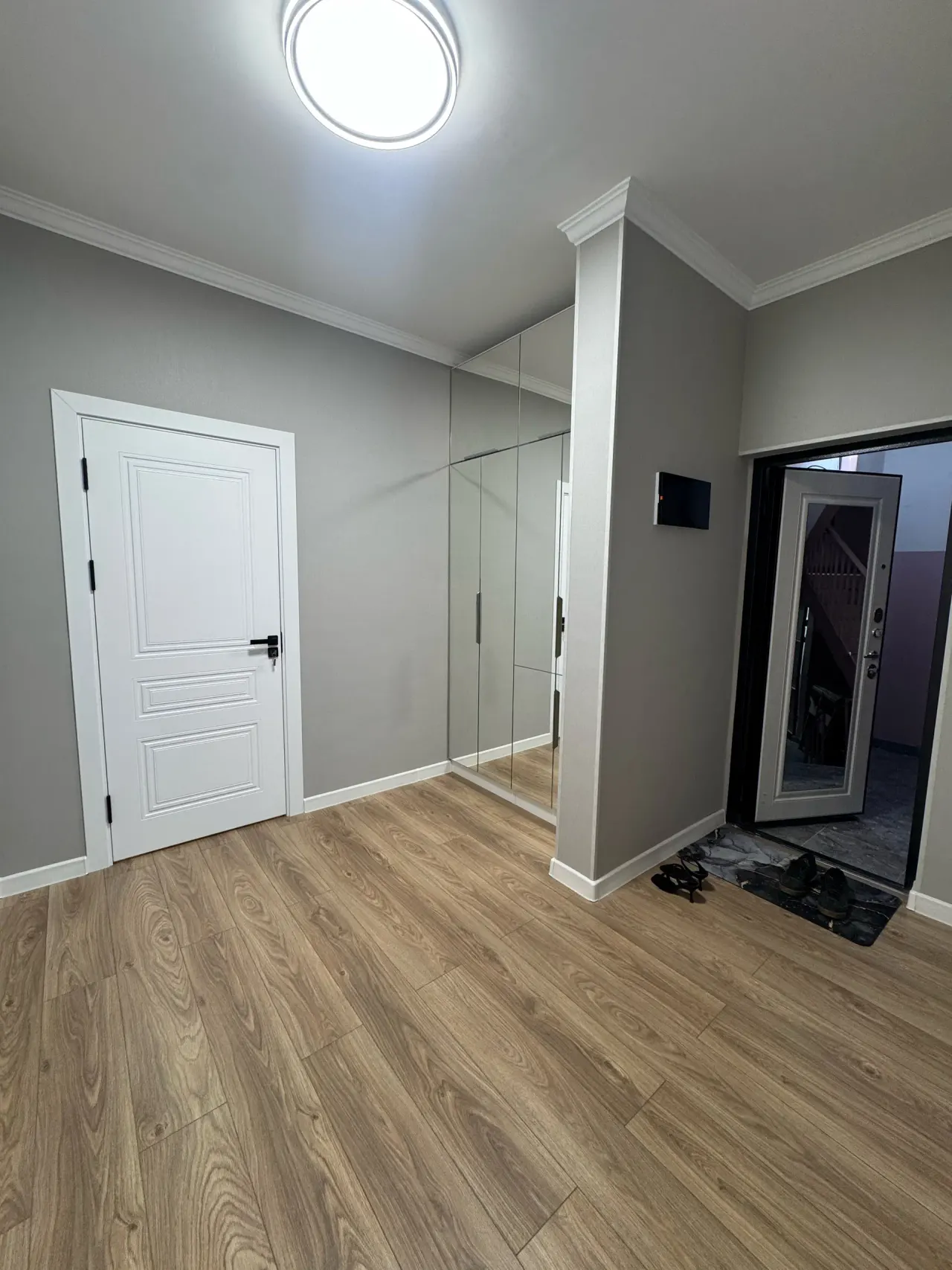 Сотилади 2 хонали квартира, 61 м², 1/4 қават — Юнусобод тумани