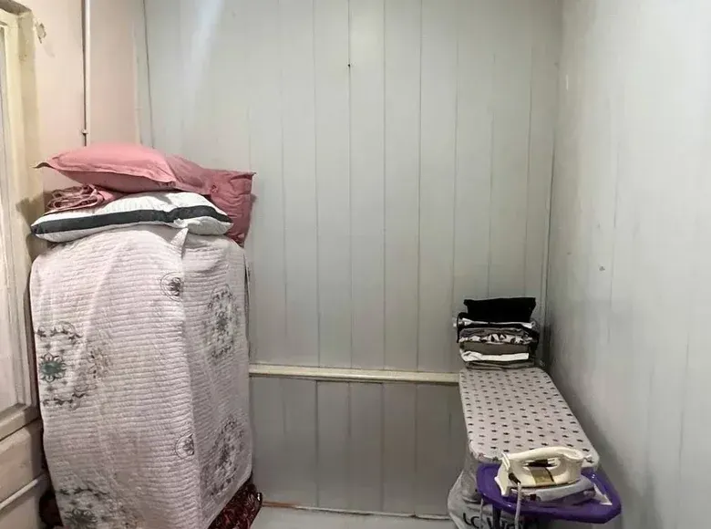 Продаётся 2-комнатная квартира, 42 м², 4/4 этаж — Юнусабадский район