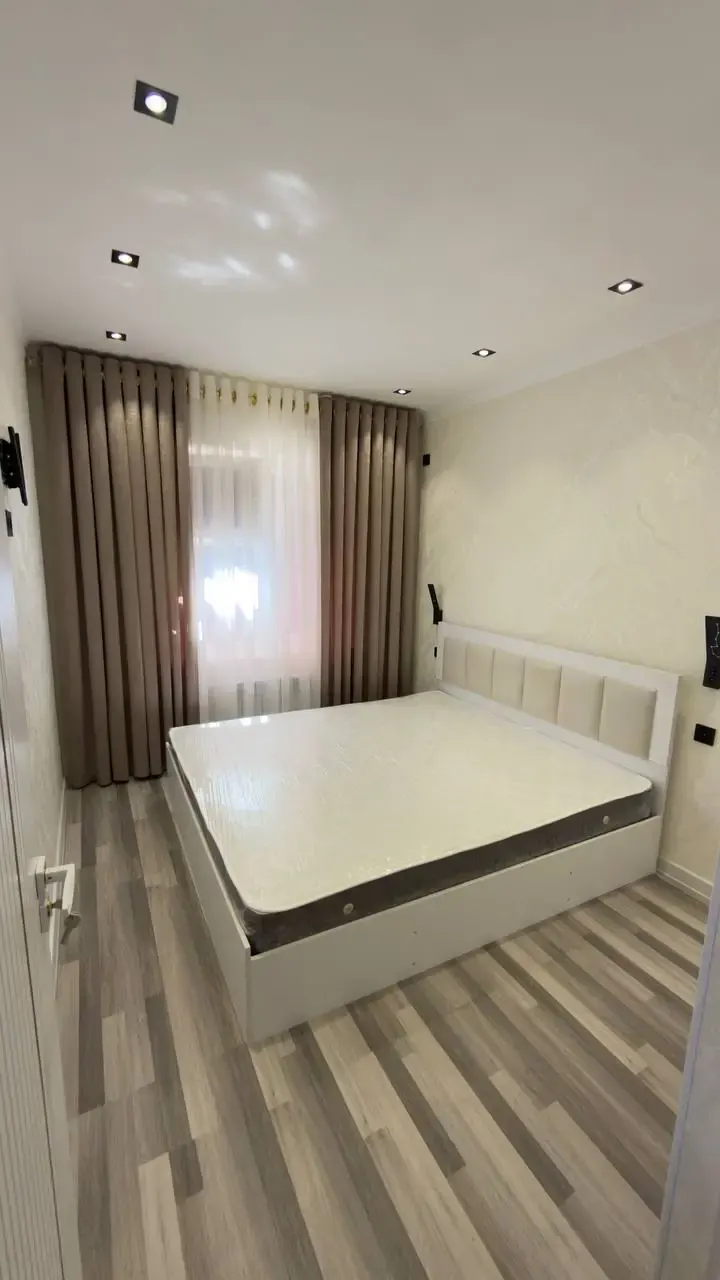 Продаётся 3-комнатная квартира, 50 м², 1/4 этаж — Чиланзарский район
