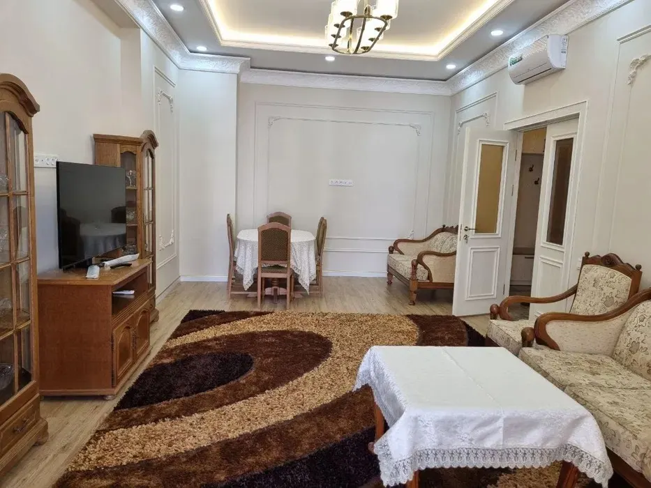 Сдаётся 3-комнатная квартира, 100 м², 4/7 этаж — Шайхантахурский район