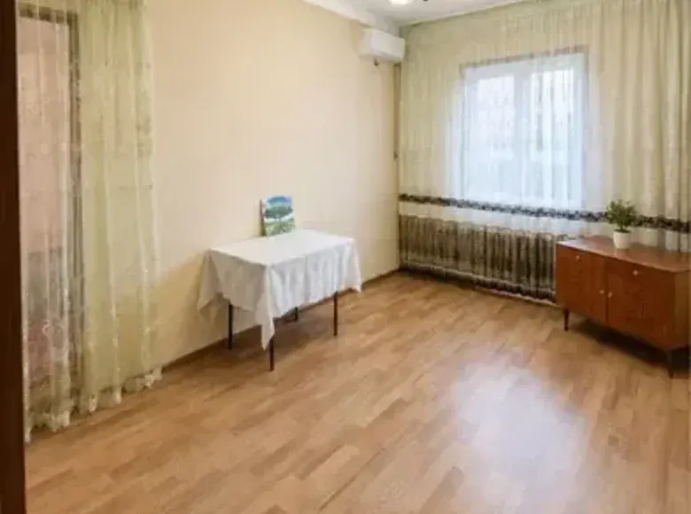 Sotiladi 1 xonali kvartira, 39 m², 4/5 qavat — Yakkasaroy tumani