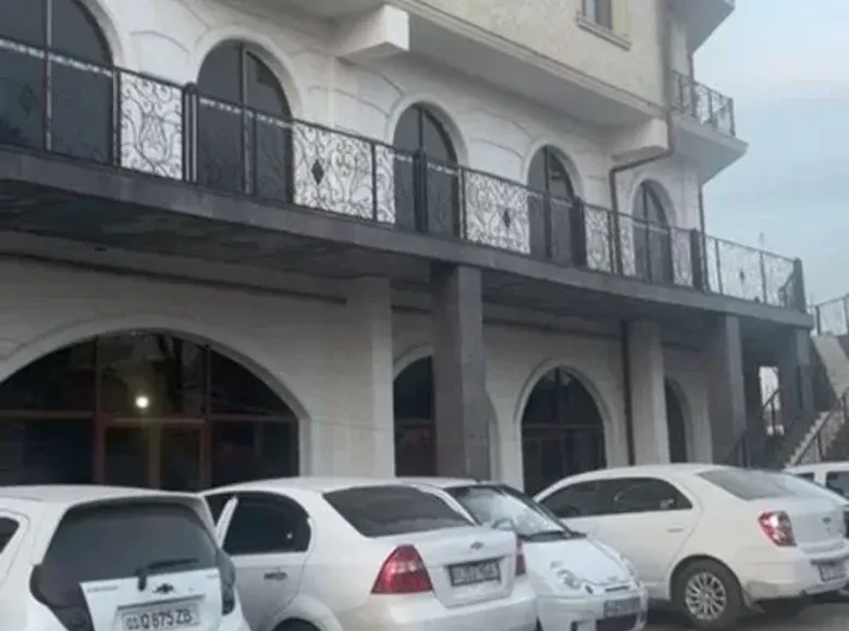 Сотилади тижорат биноси, 400 м² — Яшнобод тумани