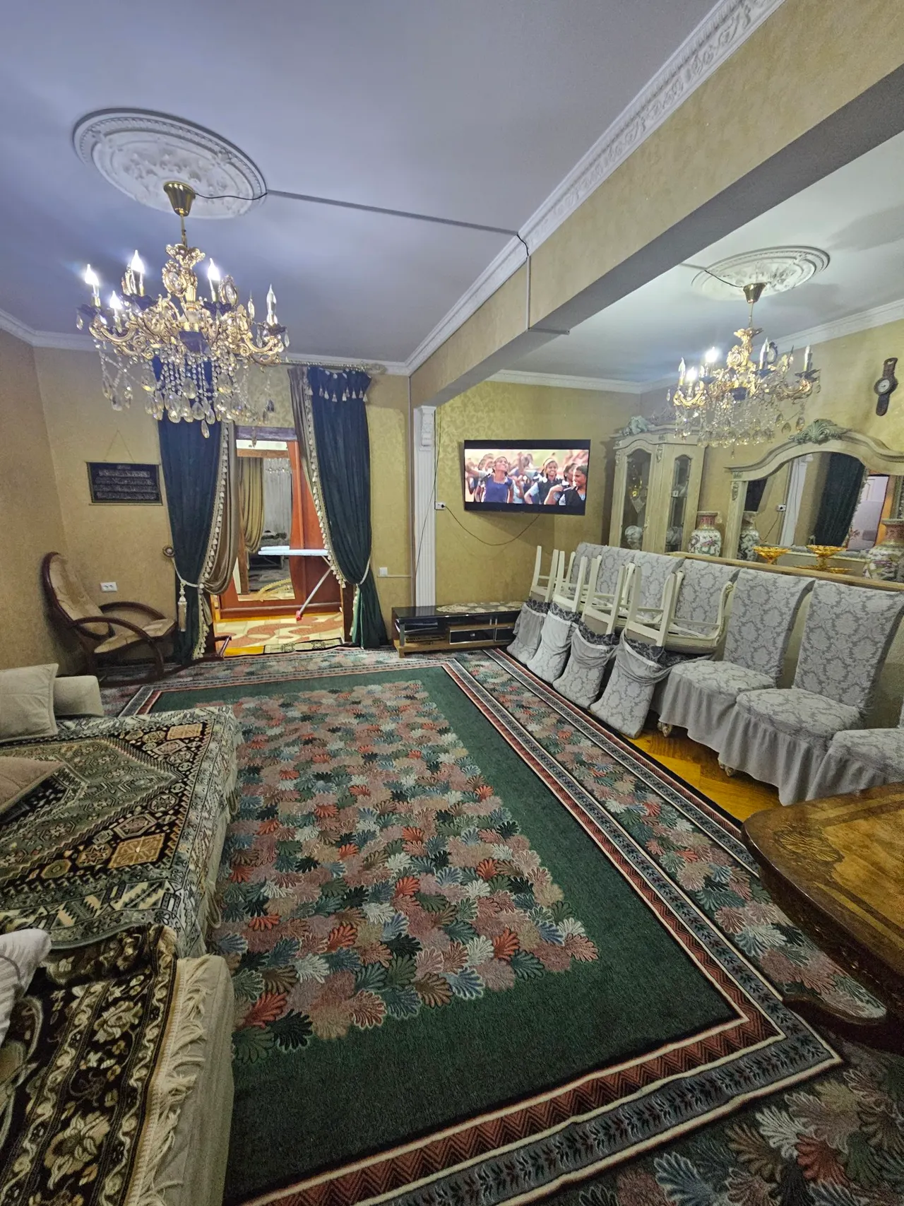 Sotiladi 4 xonali kvartira, 91 m², 1/5 qavat — Yunusobod tumani