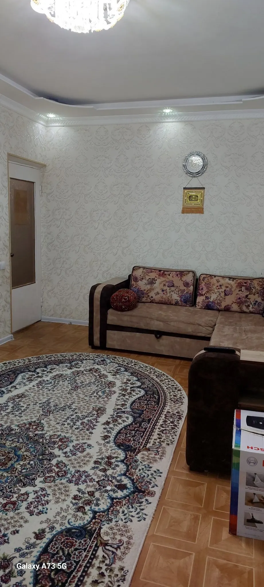 Sotiladi 2 xonali kvartira, 58 m², 1/4 qavat — Yangihayot tumani