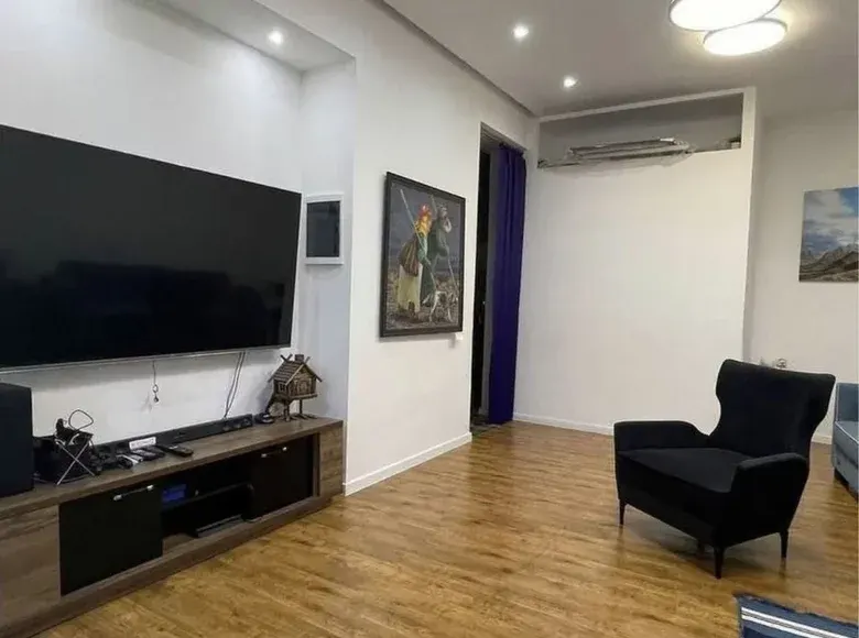 Сдаётся 3-комнатная квартира, 100 м², 8/8 этаж — Чиланзарский район