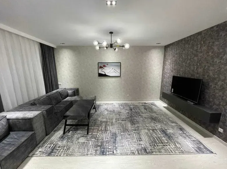 Сдаётся 2-комнатная квартира, 85 м², 7/10 этаж — Яккасарайский район