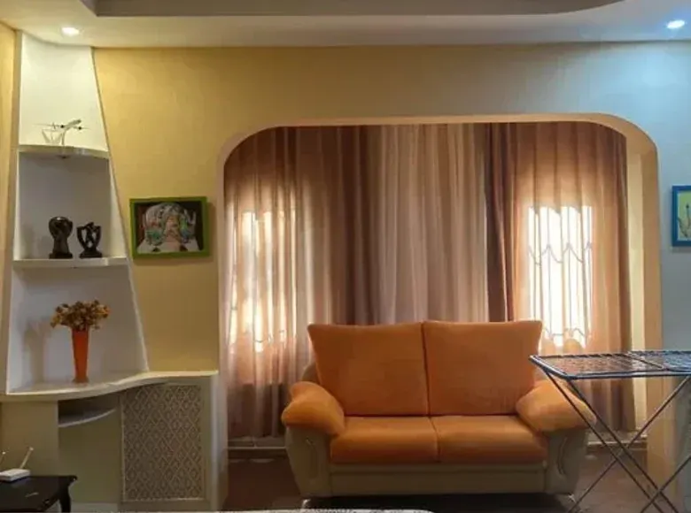 Сдаётся 1-комнатная квартира, 45 м², 1/9 этаж — Мирабадский район