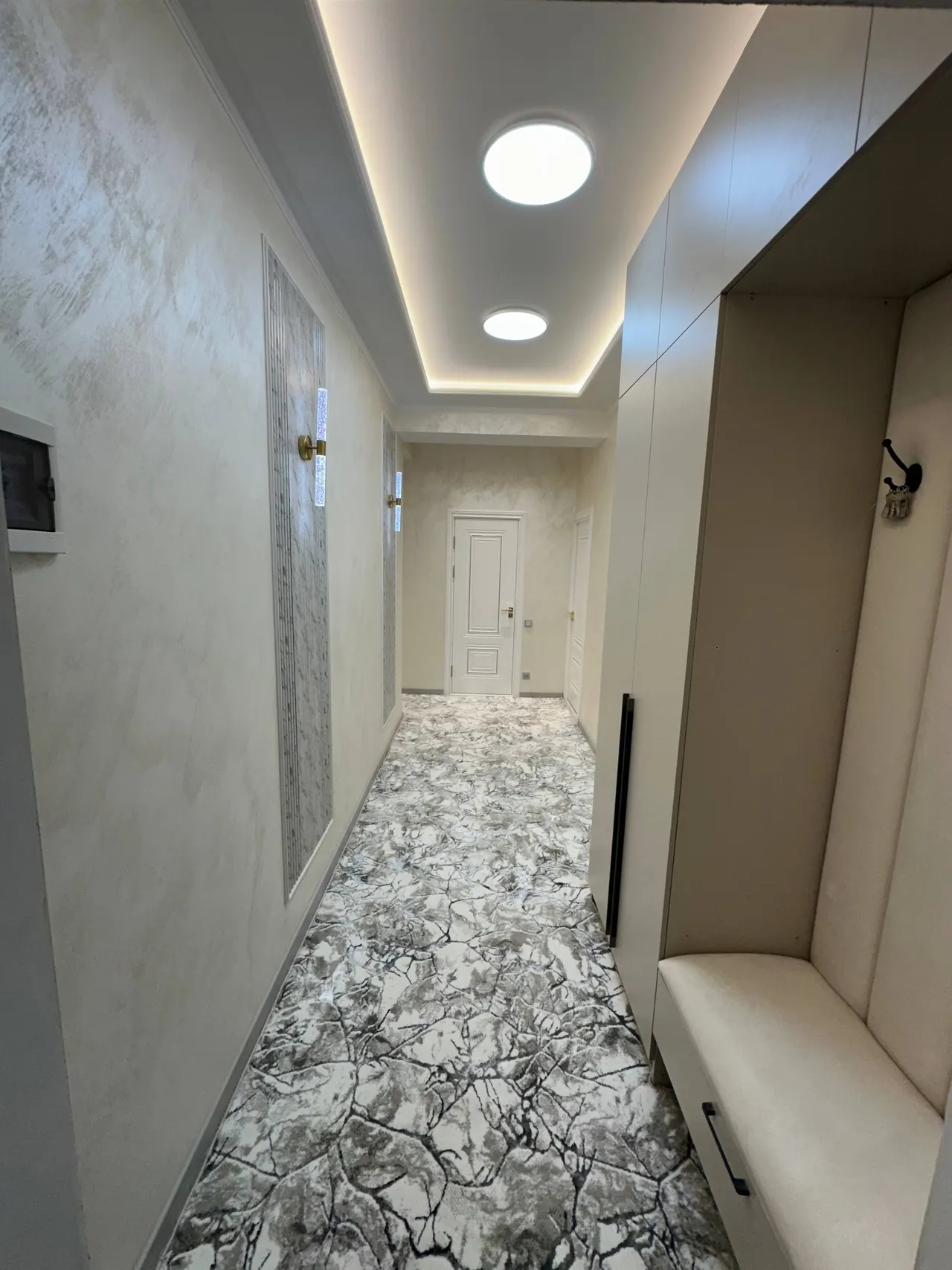 Ижарага берилади 2 хонали квартира, 65 м², 1/4 қават — Сергели тумани