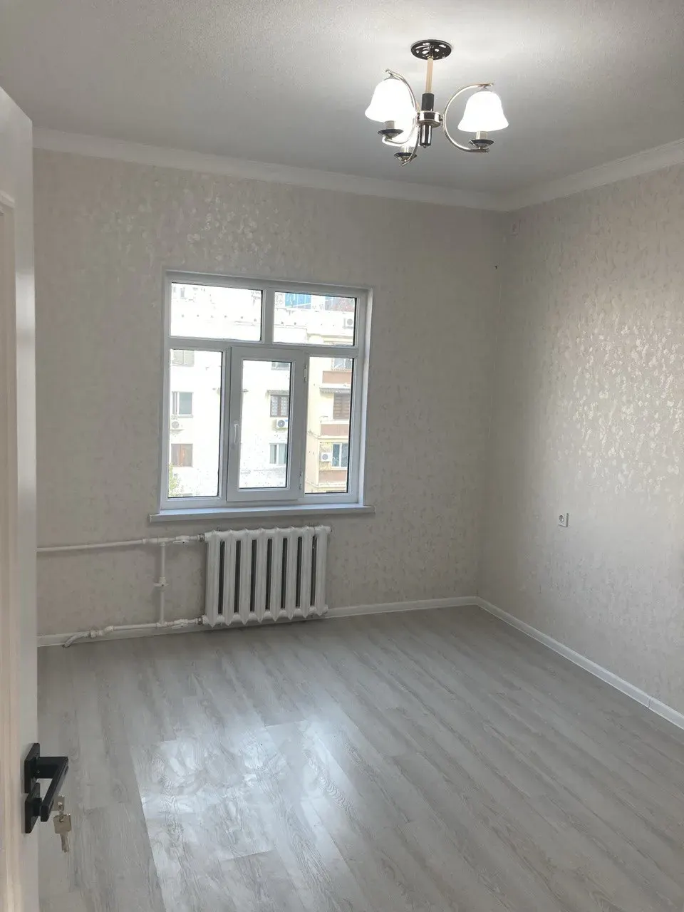 Sotiladi 3 xonali kvartira, 80 m², 5/5 qavat — Yakkasaroy tumani