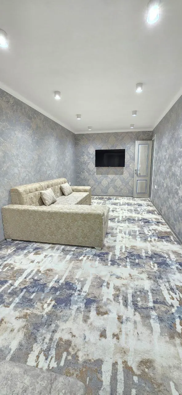 Продаётся 1-комнатная квартира, 42 м², 1/5 этаж — Учтепинский район