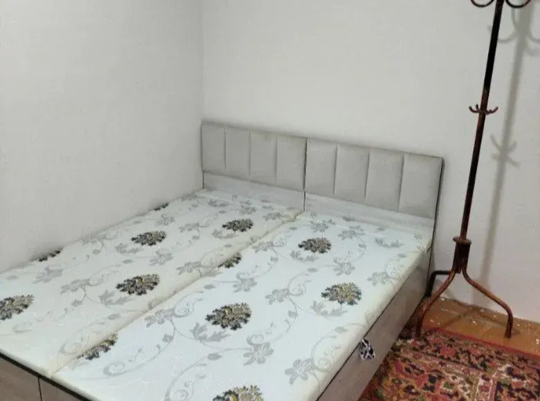 Сдаётся 2-комнатная квартира, 67 м², 3/8 этаж — Шайхантахурский район