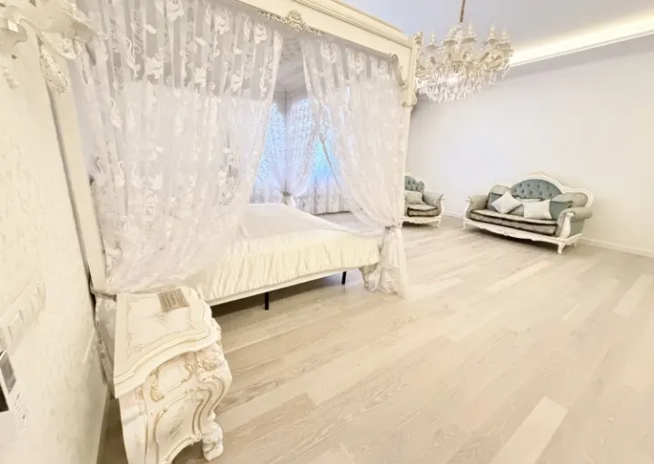 Сотилади 6 хонали квартира, 326 м², 1/6 қават — Миробод тумани