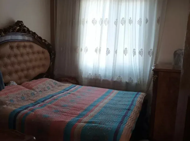 Продаётся 4-комнатная квартира, 81 м², 3/4 этаж — Шайхантахурский район