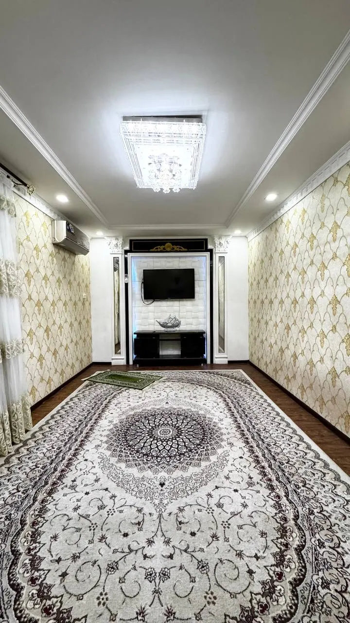 Продаётся 1-комнатная квартира, 42 м², 1/5 этаж — Учтепинский район