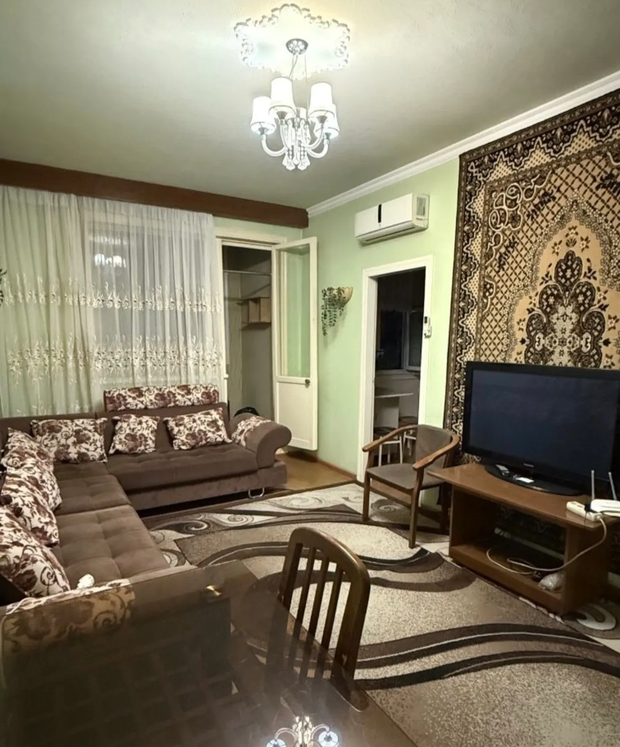 Сотилади 2 хонали квартира, 50 м², 2/4 қават — Мирзо Улуғбек тумани