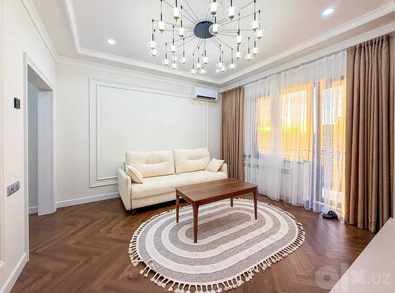 Продаётся 4-комнатная квартира, 100 м², 5/9 этаж — Яккасарайский район
