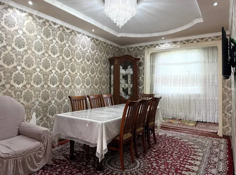 Продаётся 3-комнатная квартира, 67 м², 3/4 этаж — Яшнабадский район