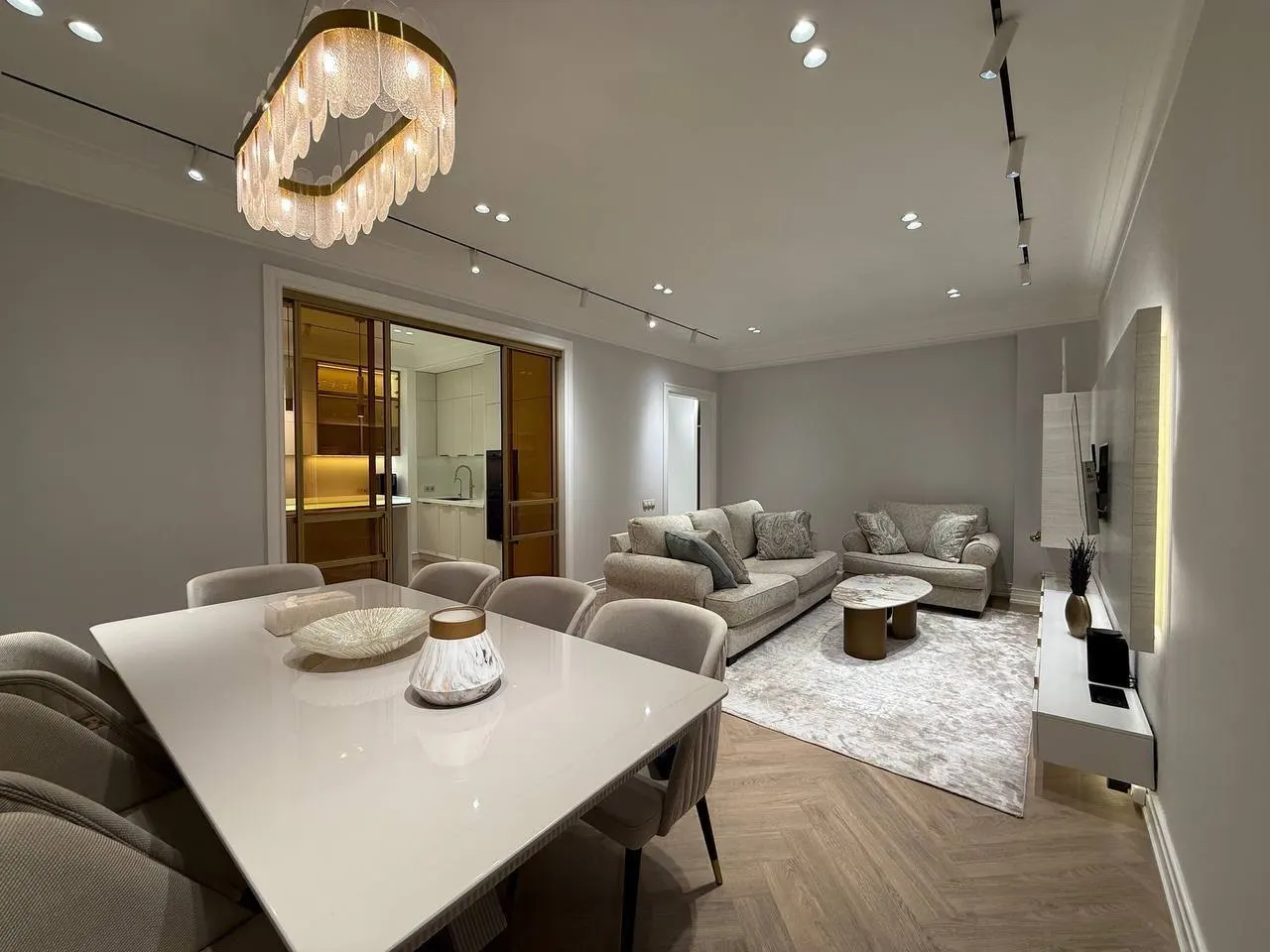 Сдаётся 3-комнатная квартира, 110 м², 7/12 этаж — Мирабадский район