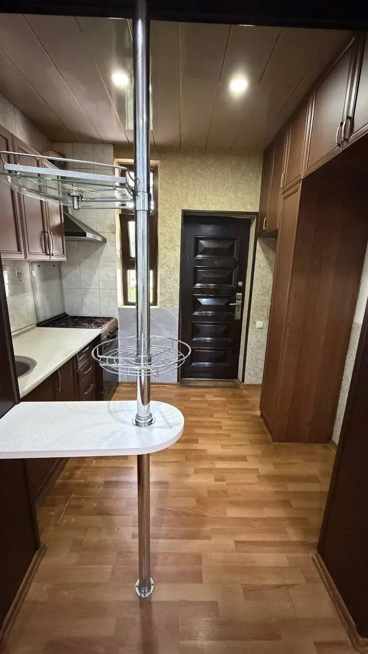 Sotiladi 2 xonali kvartira, 58 m², 1/4 qavat — Yunusobod tumani