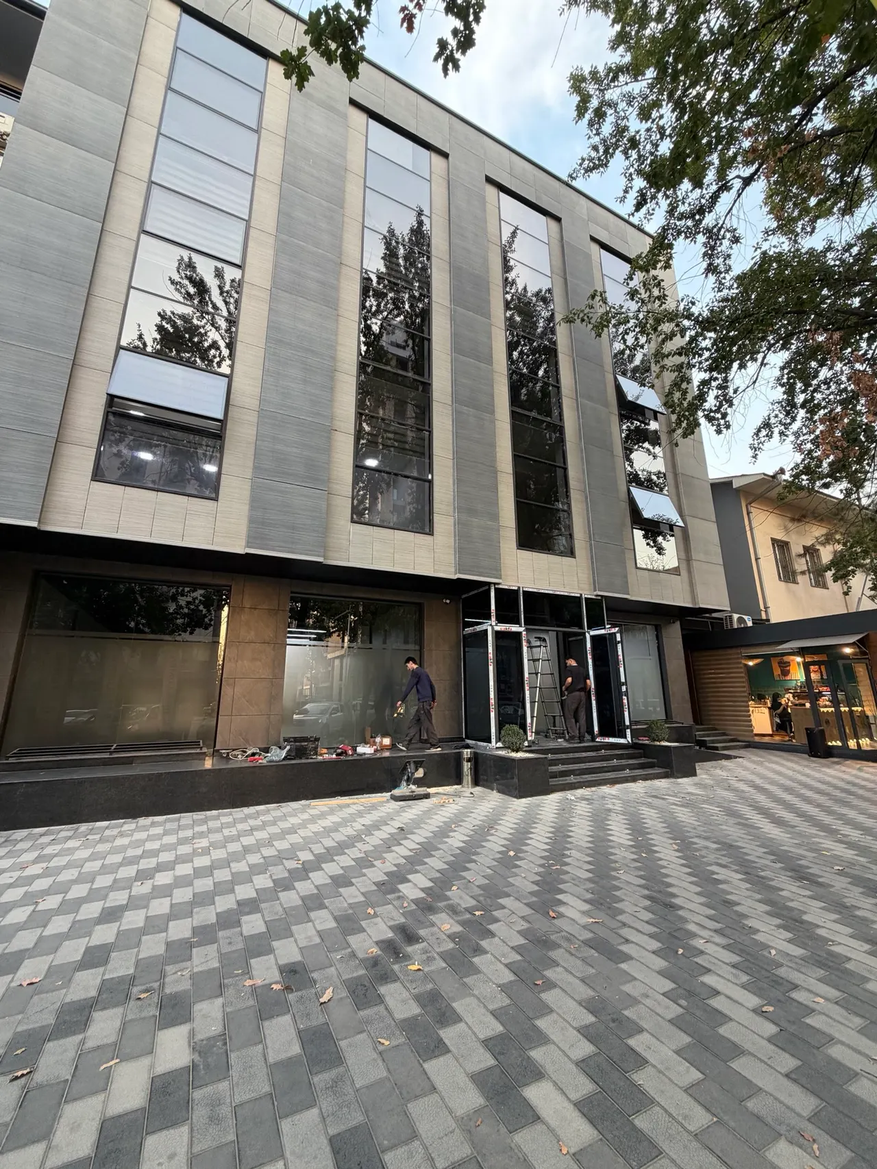 Ижарага берилади тижорат биноси, 300 м² — Мирзо Улуғбек тумани
