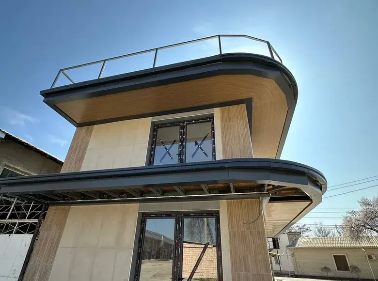 Sotiladi tijorat binosi, 140 m² — Yashnobod tumani