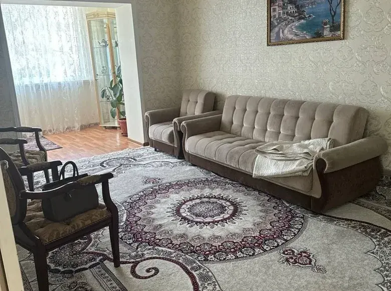 Продаётся 3-комнатная квартира, 70 м², 3/4 этаж — Яккасарайский район