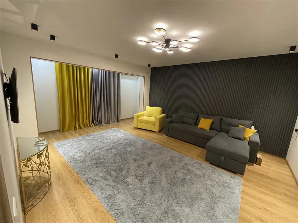 Kunlik ijaraga 3 xonali kvartira, 90 m², 7/12 qavat — Yunusobod tumani