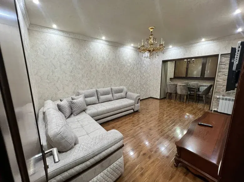Сотилади 2 хонали квартира, 55 м², 2/4 қават — Мирзо Улуғбек тумани