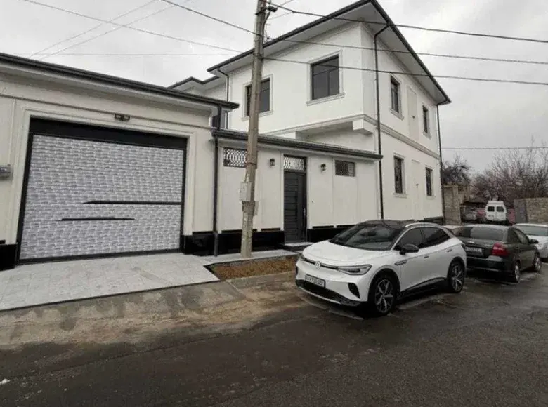 Сотилади 7 хонали ҳовли уй, 2.6 сотих, 430 м² — Юнусобод тумани