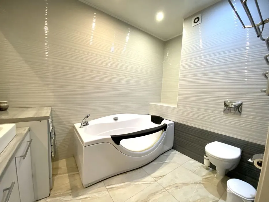 Ижарага берилади 3 хонали квартира, 93 м², 1/5 қават — Юнусобод тумани