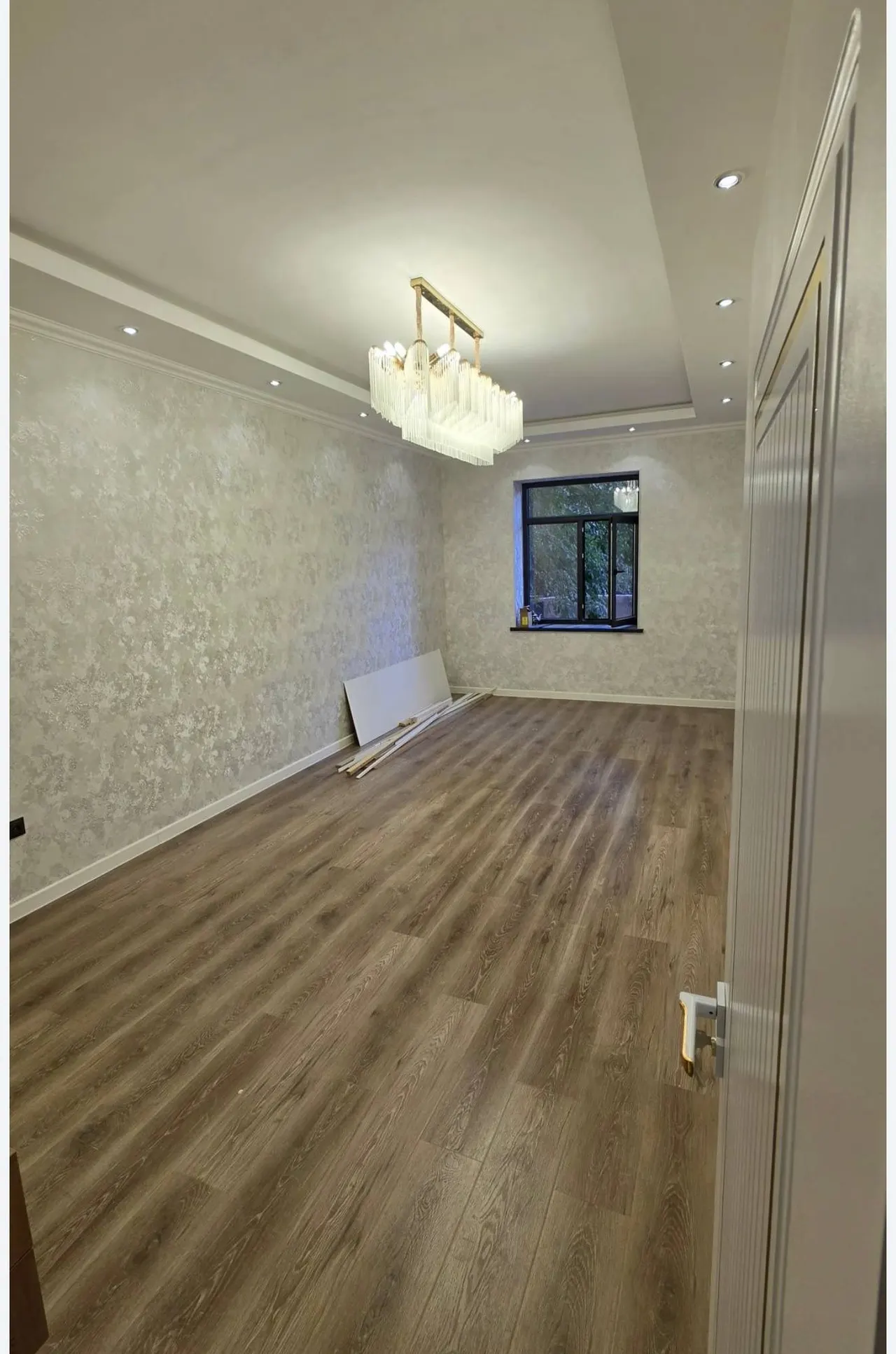 Продаётся 3-комнатная квартира, 82 м², 1/7 этаж — Сергелийский район