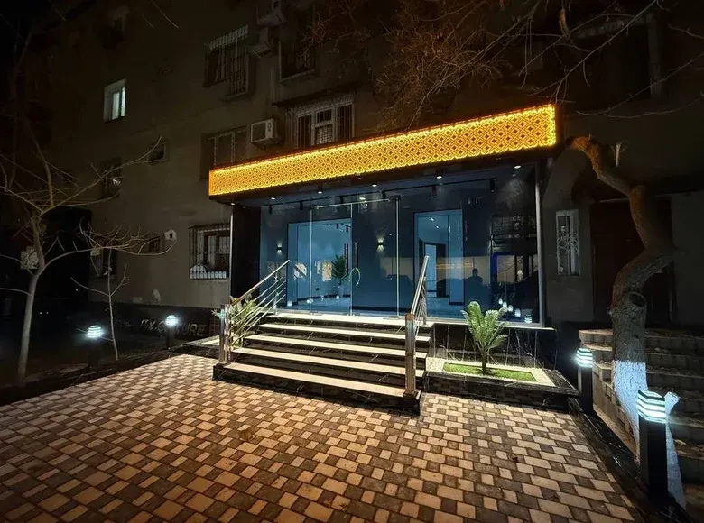 Sotiladi tijorat binosi, 80 m², 1/4 qavat — Yakkasaroy tumani