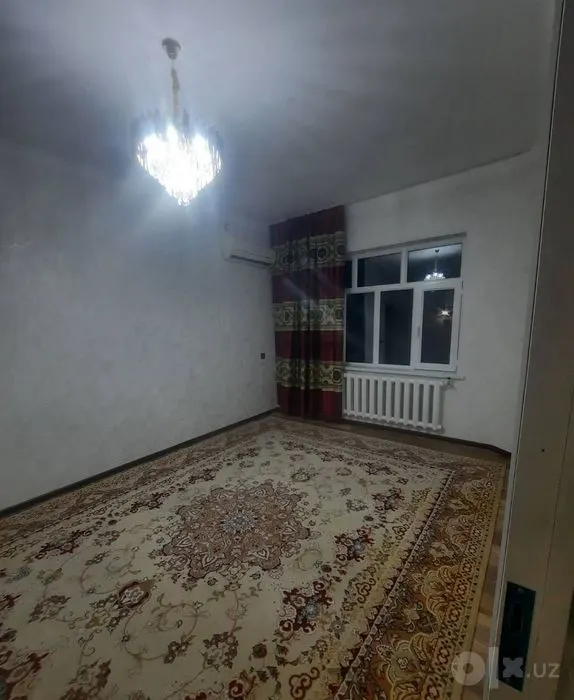 Сдаётся 1-комнатная квартира, 42 м², 4/4 этаж — Юнусабадский район