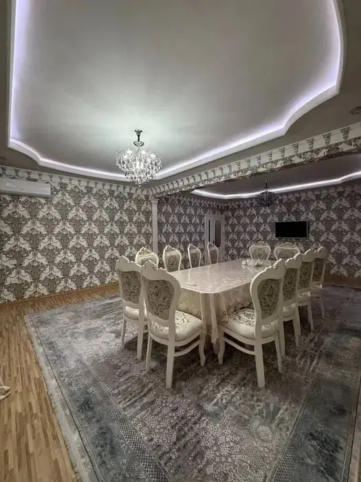 Sotiladi 4 xonali kvartira, 150 m², 8/12 qavat — Mirobod tumani
