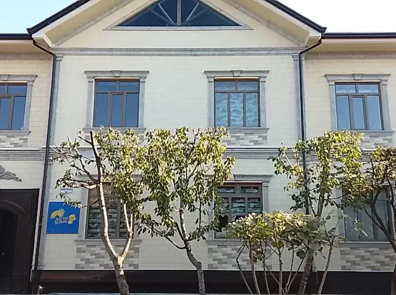 Ijaraga beriladi 6 xonali hovli uy, 6 sotix — Mirzo Ulugʻbek tumani