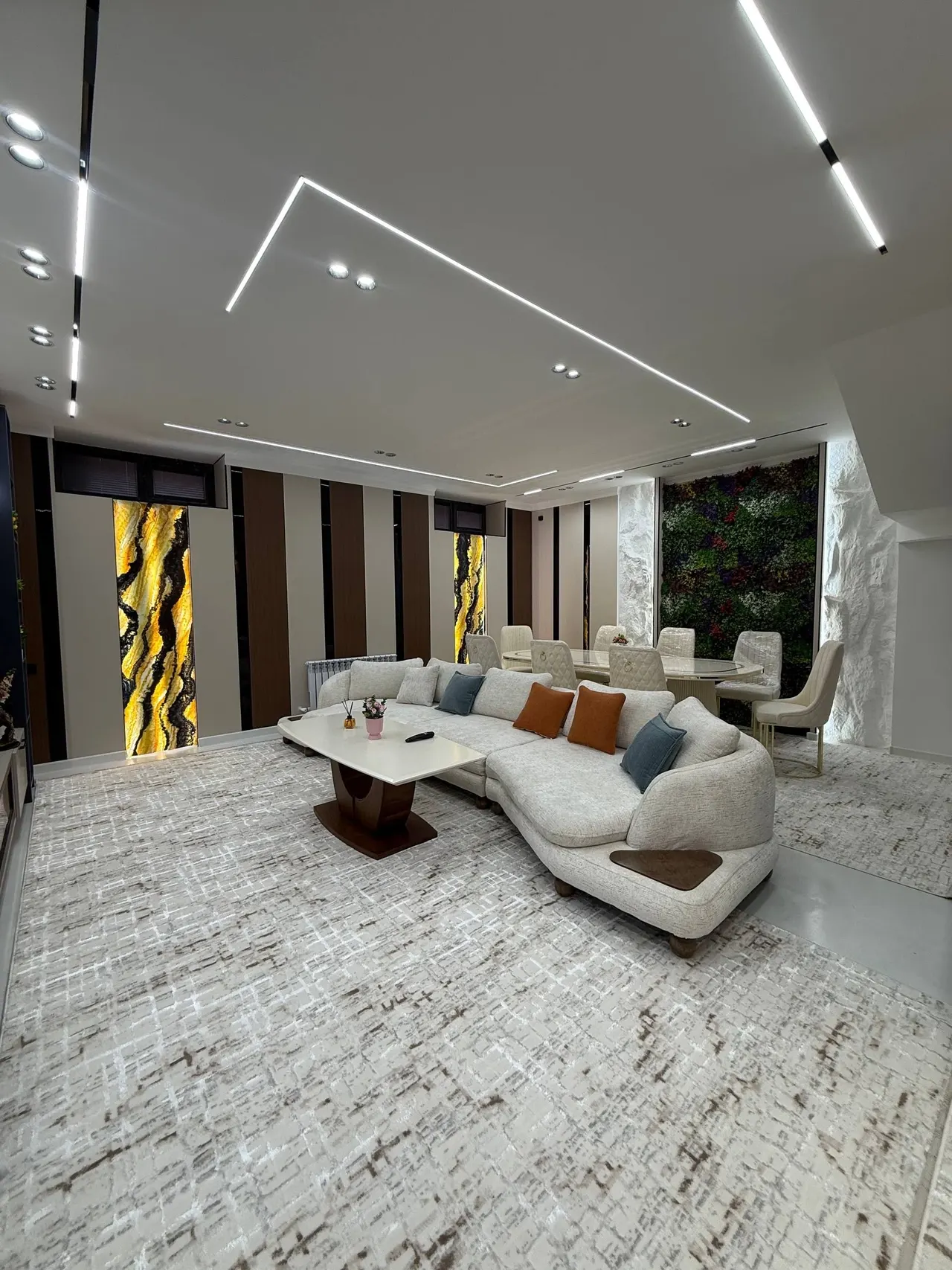 Сотилади 4 хонали квартира, 130 м², 1/9 қават — Чилонзор тумани