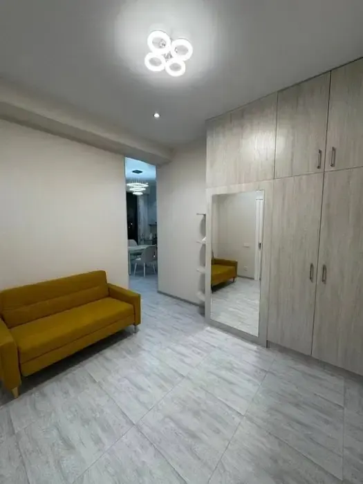 Сдаётся 1-комнатная квартира, 35 м², 7/14 этаж — Яккасарайский район