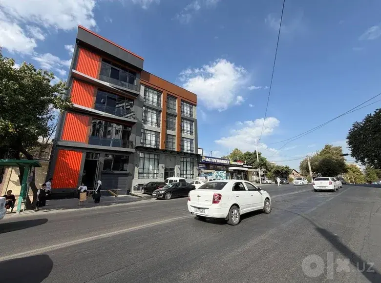 Продаётся коммерческое помещение, 850 м² — Яккасарайский район