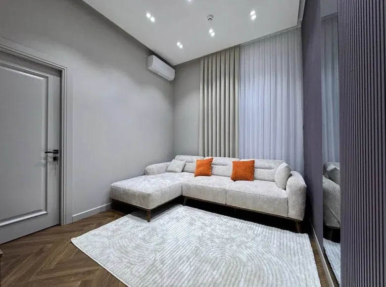 Sotiladi 3 xonali kvartira, 57 m², 4/14 qavat — Mirzo Ulugʻbek tumani