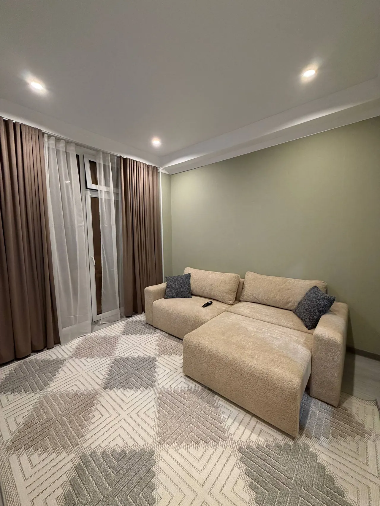 Sotiladi 2 xonali kvartira, 37 m², 2/16 qavat — Yunusobod tumani