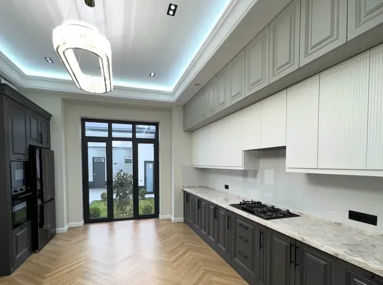 Продаётся 6-комнатный дом, 435 м², 3/3 этаж — Мирзо-Улугбекский район