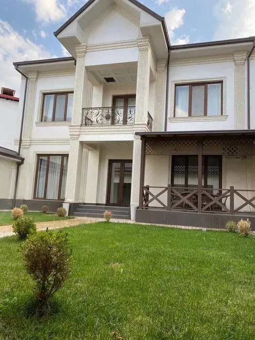 Ижарага берилади 6 хонали ҳовли уй, 4 сотих, 300 м², 2 қаватли — Мирзо Улуғбек тумани