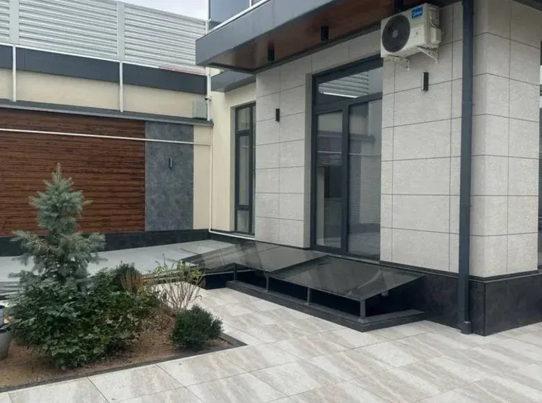 Сотилади 6 хонали ҳовли уй, 280 м² — Мирзо Улуғбек тумани